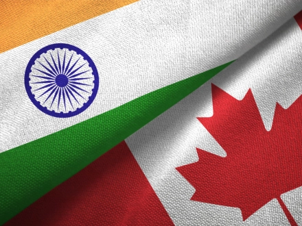 加拿大-印度貿易關係/旗幟